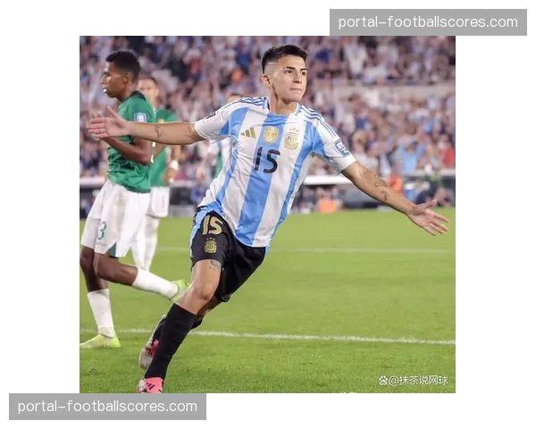 西蒙尼与队友忘情庆祝，阿根廷教头14年内第四次率马竞闯入欧冠四强